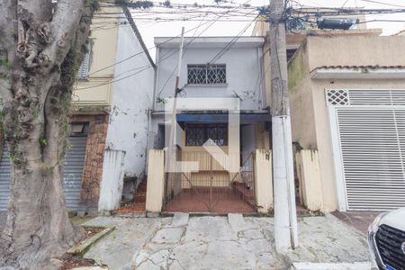 Casa à venda com 150m², 4 quartos e 1 vaga Casa à venda com 150m², 4 quartos e 1 vagaFachada