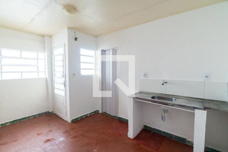 Cozinha de casa para alugar com 1 quarto, 40m² em Vila Guarani, São Paulo