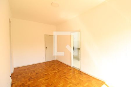 Sala de apartamento para alugar com 1 quarto, 50m² em Jacarepaguá, Rio de Janeiro