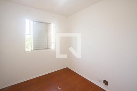 Quarto 2 de apartamento para alugar com 2 quartos, 55m² em Jardim Iracema, São Paulo