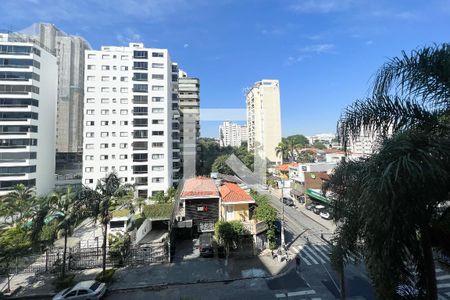 Vista  de apartamento à venda com 3 quartos, 116m² em Moema, São Paulo