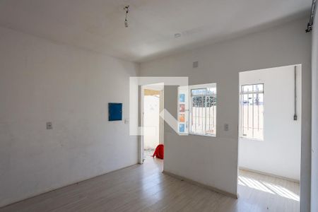 Sala de casa para alugar com 3 quartos, 100m² em Jardim Rosalina, Cotia