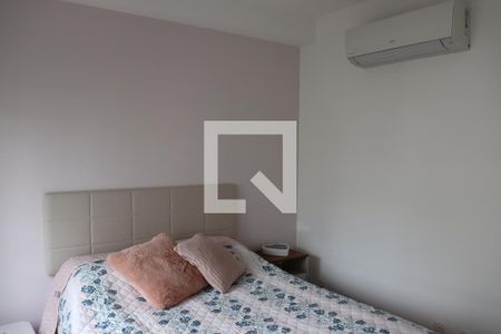 Suite com ar condicionado  de apartamento para alugar com 2 quartos, 56m² em Vila Andrade, São Paulo