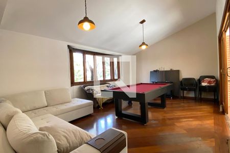 Sala de casa de condomínio à venda com 5 quartos, 700m² em Alphaville, Santana de Parnaíba