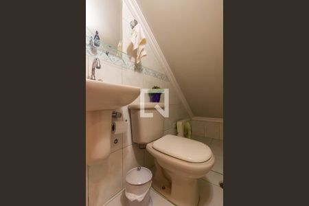 Banheiro de casa à venda com 5 quartos, 247m² em Vila Yolanda, Osasco
