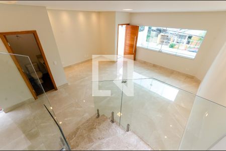 Sala de casa à venda com 3 quartos, 180m² em Chácara Inglesa, São Paulo