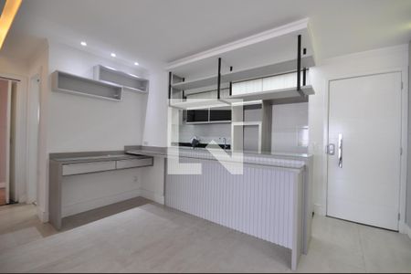 Sala/Cozinha de apartamento à venda com 2 quartos, 79m² em Vila Leonor, São Paulo