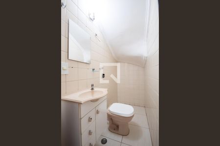 Lavabo de casa para alugar com 3 quartos, 200m² em Cipava, Osasco