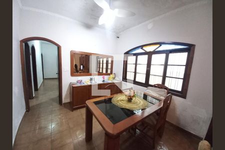 Sala de casa para alugar com 3 quartos, 350m² em Vila Valença, São Vicente