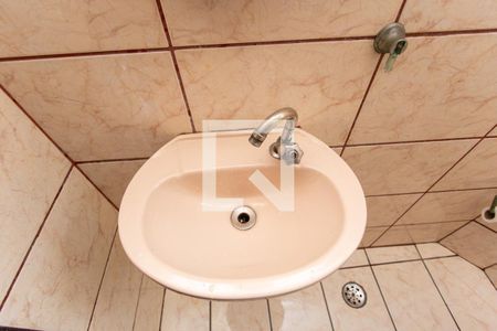 Lavabo de casa para alugar com 2 quartos, 80m² em Taboão, Diadema