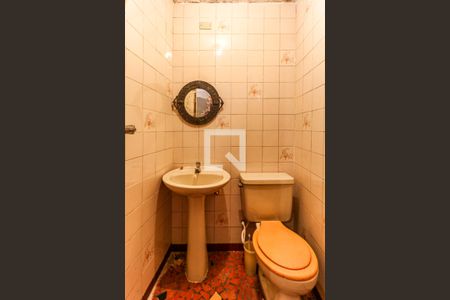 Banheiro de casa para alugar com 3 quartos, 197m² em Jardim Dom Bosco, São Paulo
