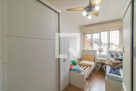 Quarto 2 de apartamento à venda com 2 quartos, 61m² em Medianeira, Porto Alegre