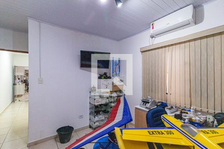 Quarto 2 de casa à venda com 3 quartos, 196m² em Vila Yolanda, Osasco