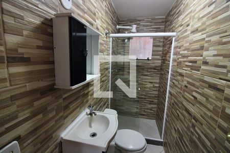 Banheiro Social de kitnet/studio para alugar com 1 quarto, 35m² em Vargem Pequena, Rio de Janeiro