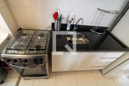 Cozinha de apartamento para alugar com 2 quartos, 43m² em Jardim Esmeralda, São Paulo