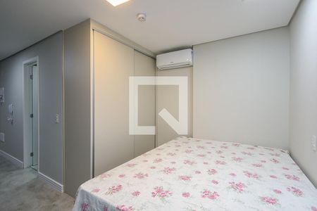 Studio de kitnet/studio para alugar com 1 quarto, 27m² em Jardim das Acácias, São Paulo