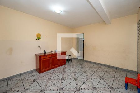 Sala de casa à venda com 4 quartos, 309m² em Cidade Domitila, São Paulo