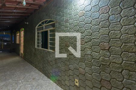 Varanda de casa à venda com 6 quartos, 200m² em Minas Caixa, Belo Horizonte