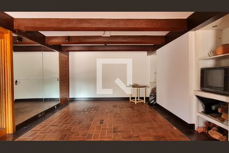 Sala de casa para alugar com 3 quartos, 888m² em Auxiliadora, Porto Alegre