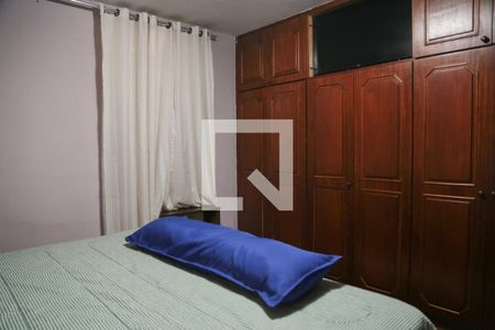 Quarto 1 de casa à venda com 3 quartos, 243m² em Vila Osasco, Osasco