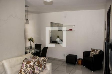 Sala de apartamento para alugar com 2 quartos, 41m² em Cajazeiras, Salvador