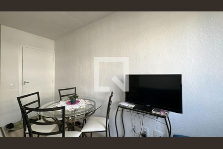 sala  de apartamento para alugar com 2 quartos, 38m² em Jardim Cláudia, Pinhais