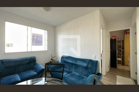 sala  de apartamento para alugar com 2 quartos, 38m² em Jardim Cláudia, Pinhais