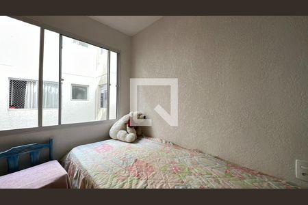 Quarto 1 de apartamento para alugar com 2 quartos, 38m² em Jardim Cláudia, Pinhais