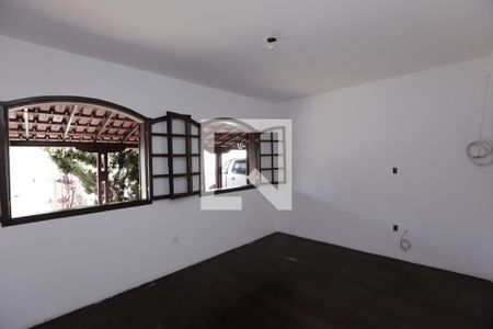 Sala de casa à venda com 3 quartos, 392m² em Jardim Riacho das Pedras, Contagem