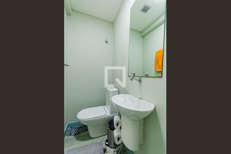 Lavabo de apartamento para alugar com 2 quartos, 80m² em Vitória, Salvador