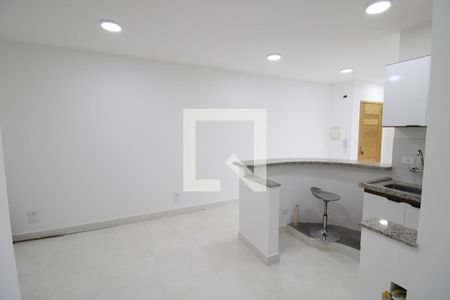 Sala/Cozinha de apartamento à venda com 2 quartos, 54m² em Água Fria, São Paulo
