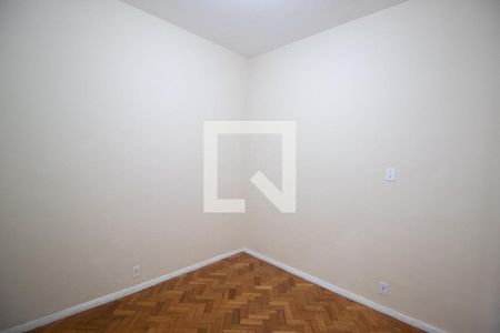 Quarto 1 de apartamento para alugar com 2 quartos, 64m² em Copacabana, Rio de Janeiro