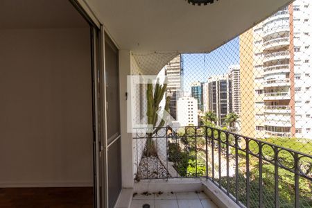 Varanda de apartamento à venda com 3 quartos, 110m² em Itaim Bibi, São Paulo
