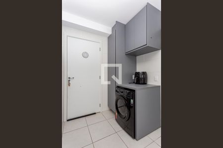 Sala/Cozinha de apartamento à venda com 2 quartos, 33m² em Parque Fongaro, São Paulo