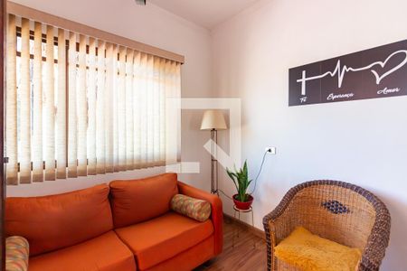 Sala  de casa à venda com 3 quartos, 300m² em Jardim das Flores, Osasco
