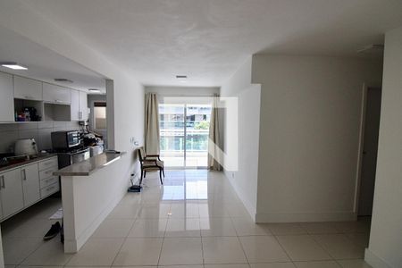 Sala de apartamento à venda com 2 quartos, 77m² em Recreio dos Bandeirantes, Rio de Janeiro