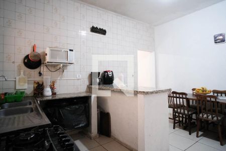 Cozinha de casa à venda com 3 quartos, 100m² em Jardim Eliane, São Paulo