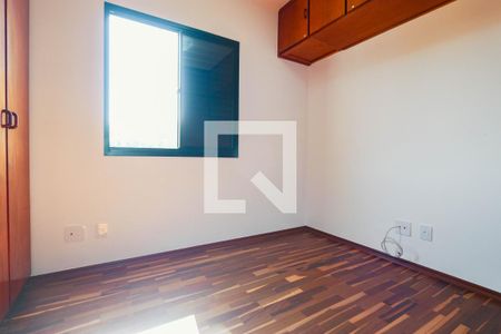 Quarto de apartamento para alugar com 3 quartos, 60m² em Jardim Bonfiglioli, São Paulo