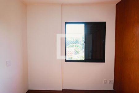 Quarto de apartamento para alugar com 3 quartos, 60m² em Jardim Bonfiglioli, São Paulo