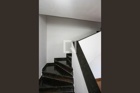 escada de casa à venda com 2 quartos, 80m² em Vila Prudente, São Paulo