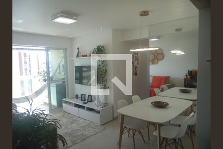 Sala de apartamento para alugar com 2 quartos, 74m² em Armação, Salvador