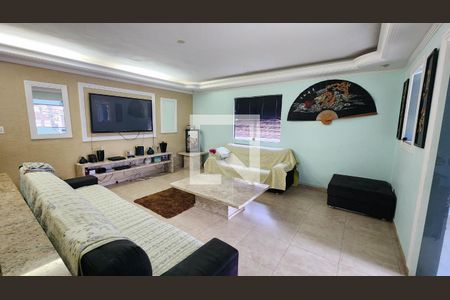 Sala de casa para alugar com 6 quartos, 174m² em Marapé, Santos