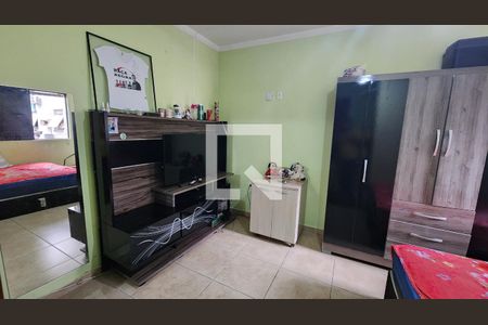 Quarto Suíte de casa para alugar com 6 quartos, 174m² em Marapé, Santos