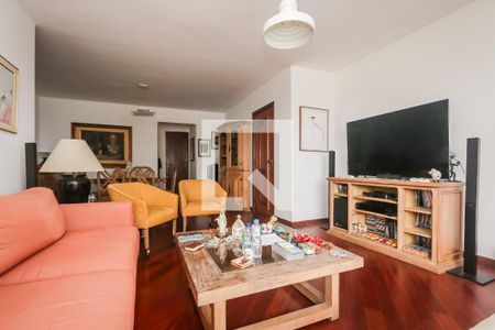 Sala de apartamento à venda com 4 quartos, 135m² em Vila Suzana, São Paulo