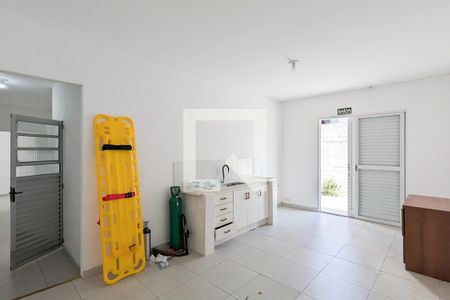 Casa para alugar com 132m², 2 quartos e 7 vagas Casa para alugar com 132m², 2 quartos e 7 vagasCozinha
