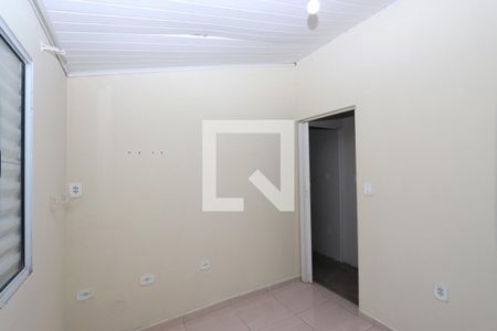 Quarto 2 de casa para alugar com 2 quartos, 70m² em Vila Antonieta, São Paulo