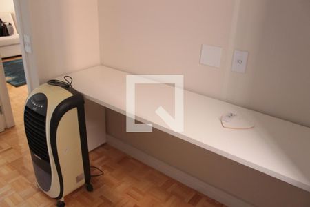 Quarto 1 de apartamento à venda com 2 quartos, 65m² em Cambuí, Campinas