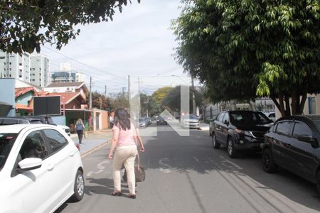 Vista da Rua de apartamento para alugar com 2 quartos, 65m² em Cambuí, Campinas