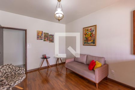 Sala de Estar de casa à venda com 3 quartos, 360m² em Ouro Preto, Belo Horizonte