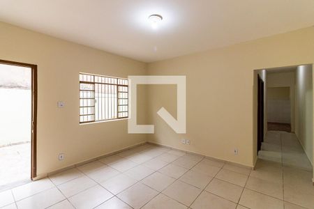 Sala de casa para alugar com 2 quartos, 95m² em Parque Peruche, São Paulo